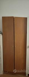 Armadio in legno