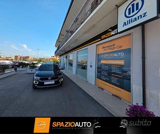 Volkswagen T-Roc 1.5 TSI 150cv ACT DSG *R-LINR* IP
