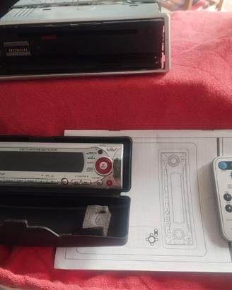 Autoradio CD / USB / SD