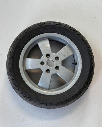 Cerchio post Piaggio Vespa + gomma 130/70-12