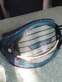 kitesurf trapezio RideEngine carbon taglia M