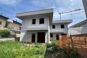 Villa di 145 m² con 3 locali e box auto doppio a R