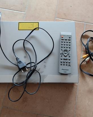 Lettore DVD Pioneer con telecomando e cavi