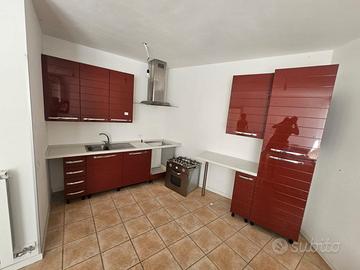 Cucina Completa Di Elettrodomestici Usato 965 900,