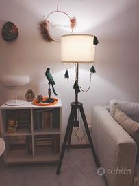 lampada a tre piedi