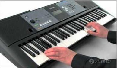 Tastiera Yamaha PSR e233