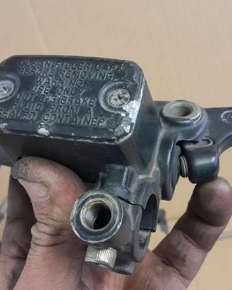 Pompa freno + tubazione doppia Ducati Monster 600