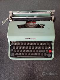 Macchina da scrivere Olivetti lettera 32