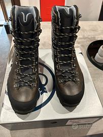 Anfibi beretta nuovi