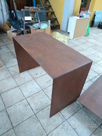 Mobile in acciaio corten