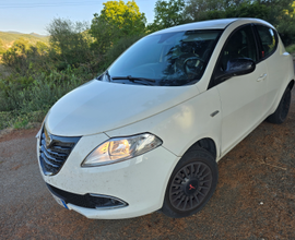 Lancia ypslon