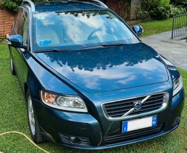 VOLVO V50 (2010, 43.000km)