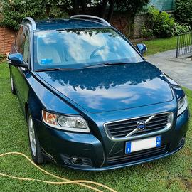 VOLVO V50 (2010, 43.000km)