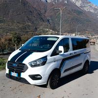 pulmino Ford transit custom 9 posti 