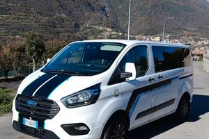 pulmino Ford transit custom 9 posti 