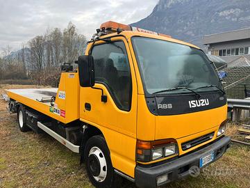 Carroattrezzi isuzu 75 q allestimento comear
