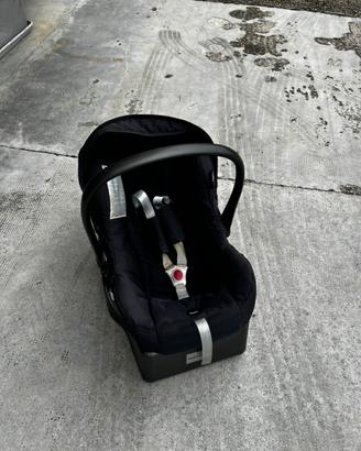 Ovetto inglesina + base auto