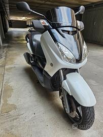 Yamaha XMax