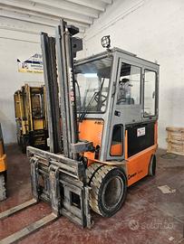 Carrello elevatore Elettrico marca Carer modello R