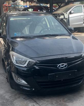 HYUNDAI I20 1.2B-GPL - ANNO 2014 - PER RICAMBI