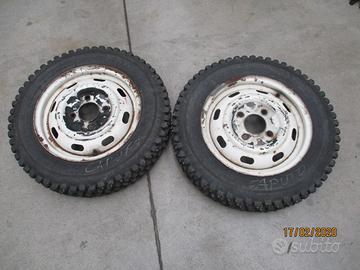 Ruote normali/chiodate VW