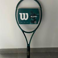 Wilson Blade V9 98 16x19 - Autografata da Hurkacz