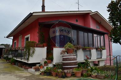 Casa Indipendente - Montesarchio