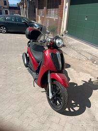 Piaggio carnaby 300