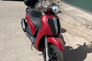Piaggio carnaby 300