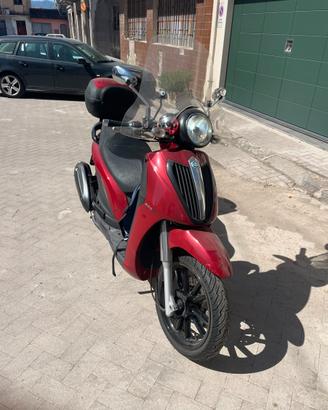 Piaggio carnaby 300