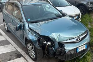 macchina incidentata