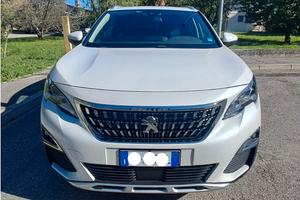 Peugeot 3008 tagliandata e revisionata