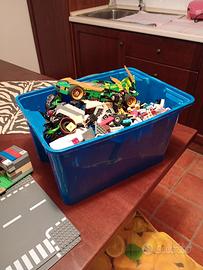 Lotto giochi (soldatini,macchinine,misto)