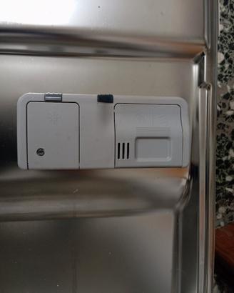 distributore di sapone per lavastoviglie Whirlpool