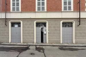 NEGOZIO A MONTICELLI D'ONGINA