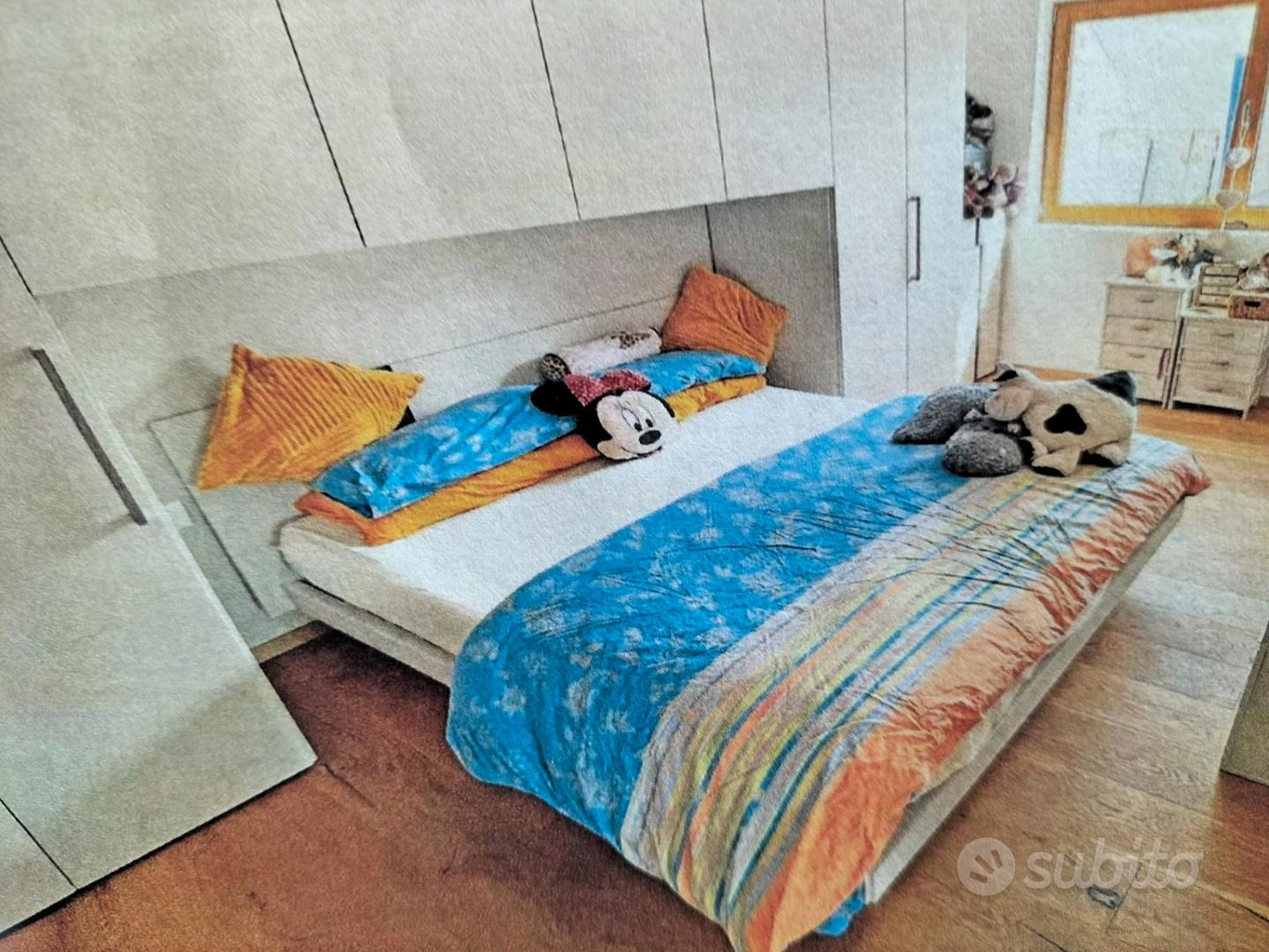 BOFENG Telai per letto matrimoniale da 4 piedi con testiera in legno, struttura per letto resistente, senza bisogno di molle, base a doghe in acciaio