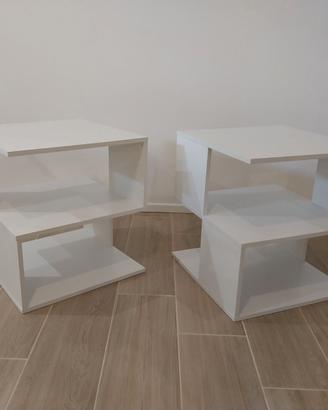 Coppia di comodini bianchi design