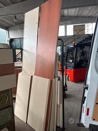 Armadio con doppia porta scorrevole