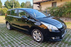 Peugeot 5008 1,6 HDI 7 Posti 