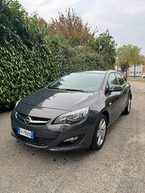 Opel Astra J 2014