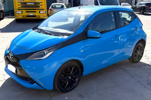 Toyota Aygo 1.0 VVT-i 69 CV 5 porte x-cool
