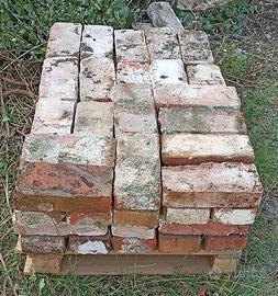 mattoni pieni vecchi anni 1960. 0,15cad/uno