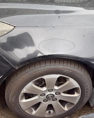 Parafango anteriore sx OPEL INSIGNIA 2010 modello 