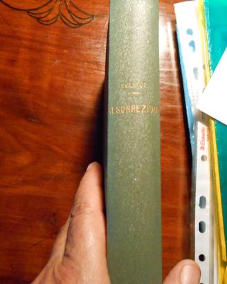 Libro "Resurrezione" di L. Tolstoi