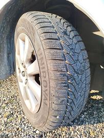 treno di gomme invernali quasi nuove