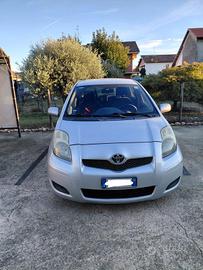 Toyota Yaris 2000€