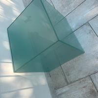 Cubo in vetro