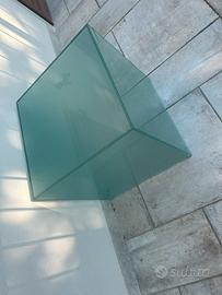 Cubo in vetro