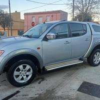 mitsubishi L200 DI-D 4X4 2.5 DIESEL 