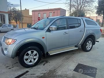 mitsubishi L200 DI-D 4X4 2.5 DIESEL 